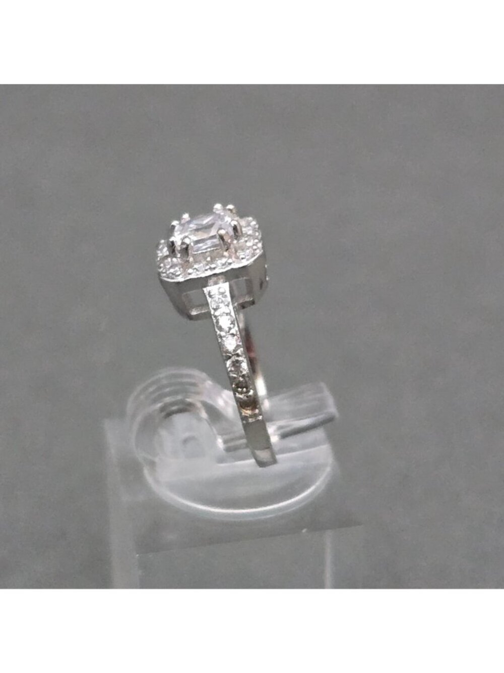 Vintage Sterling Silver Quartz Ring Size 3.5  Cushion Cut Halo Pinky Band - Picture 2 of 11
